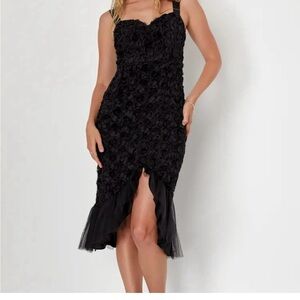 Lulu's Black Textured Midi Dress